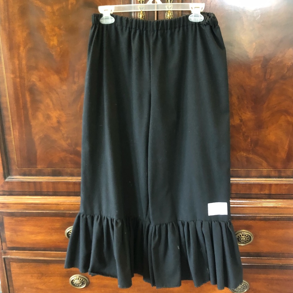 🐎🐎Just Jane Black Ruffle Pant size Medium